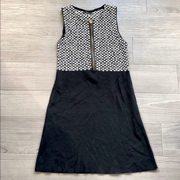 Zara 60s Black White Geometric Mini Knit Skater Dress O Ring Zip Up - Picture 1 of 7